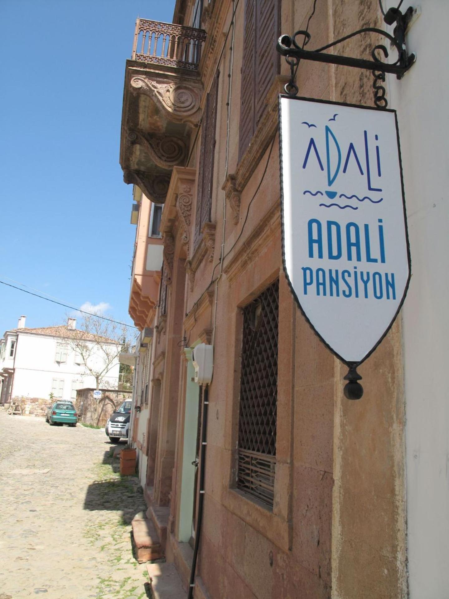Cunda Adali Pansiyon Ayvalı Esterno foto