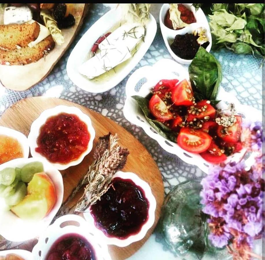 Cunda Adali Pansiyon Ayvalı Esterno foto